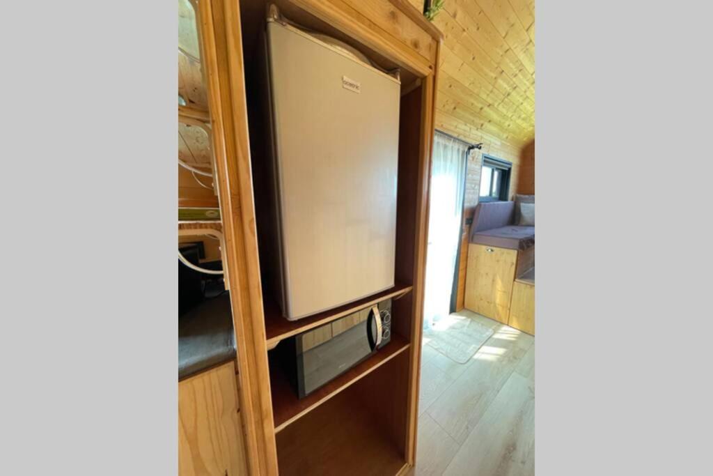 Myinsolite - Tiny-House, Jacuzzi, Brasero, Piscine 에그모르트 외부 사진